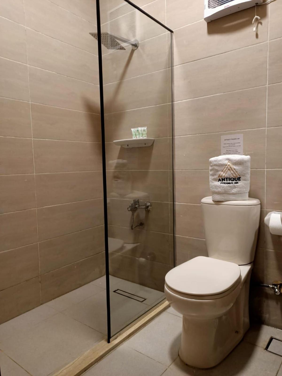 Antique Pyramids Inn Giza Phòng bức ảnh