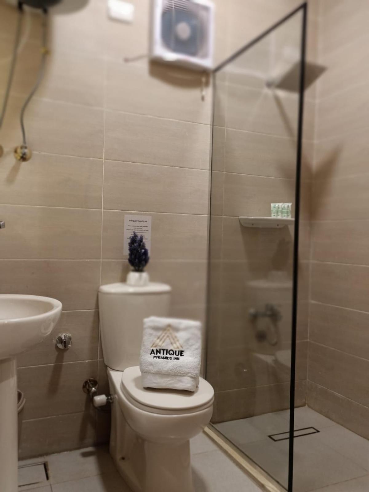 Antique Pyramids Inn Giza Phòng bức ảnh